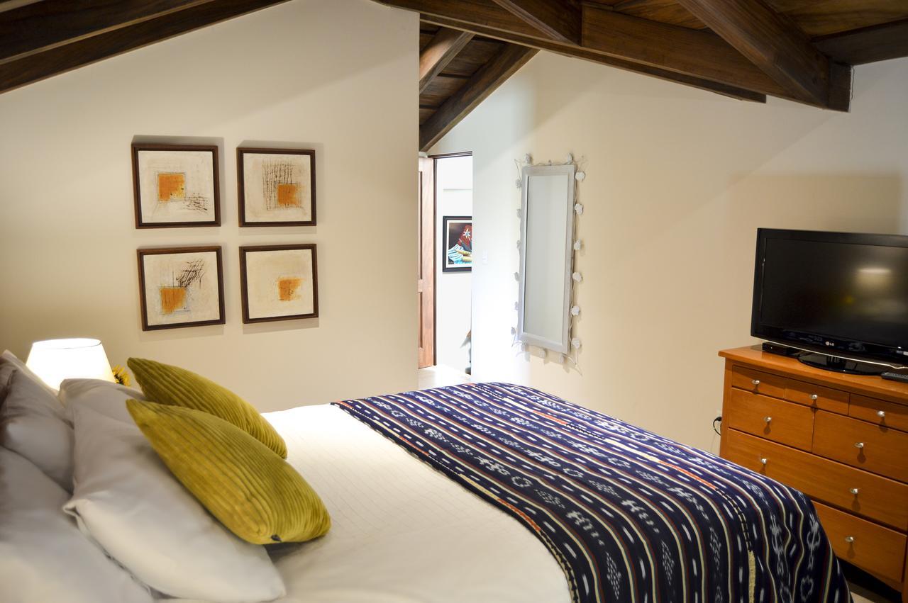 Bed and Breakfast Casa Girasol Antigua Екстер'єр фото
